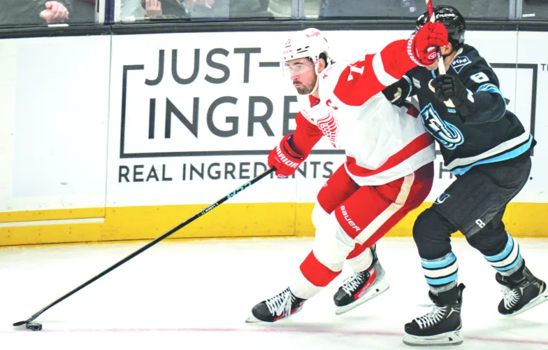 Larkin speaks on changes with Red Wings